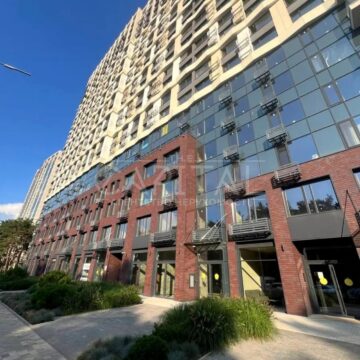 Продаж комерційної нерухомості по вул. Князя Романа Мстиславича, 190 м²