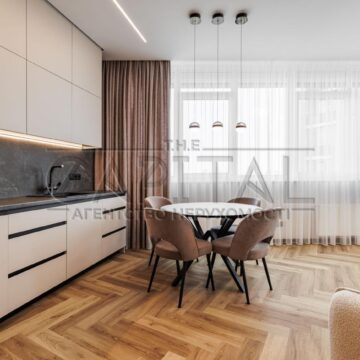 Продаж 2 кімн. квартири по вул. Берестейський 11
