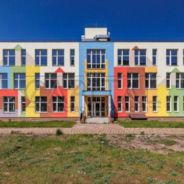 Продаж комерційної нерухомості по вул. Стеценка, 2223 м²