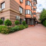 Продаж комерційної нерухомості по вул. Щасливі, 71 м² | 2