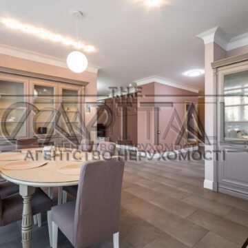 Продаж 4 кімн. квартири по вул. Андрія Верхогляда 14