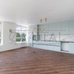 Продаж 2 кімн. квартири по вул. Дніпровська наб. 17К | 1