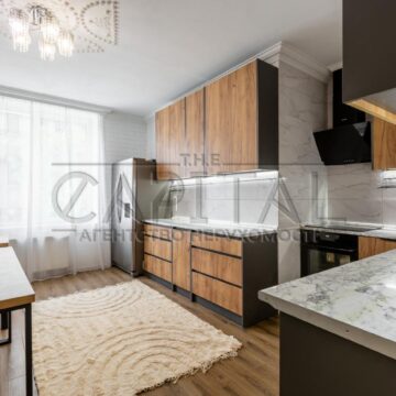 Продаж 3 кімн. квартири по вул. Дмитрівська 60/19