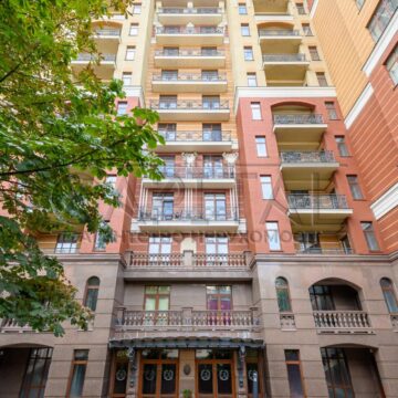 Продаж 2 кімн. квартири по вул. Франка Івана 4-Б