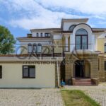 Оренда будинку 753.5м², 42 соток, Київ | 2