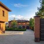 Продаж комерційної нерухомості по вул. Старокиївська, 1002 м² | 2