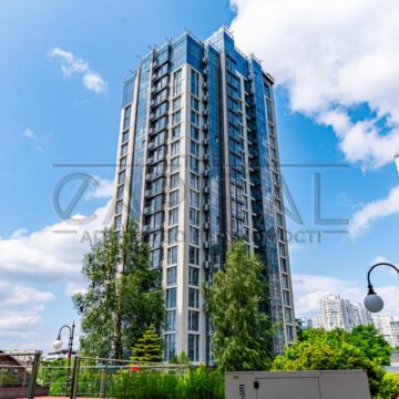 Продаж 3 кімн. квартири по вул. Андрія Верхогляда 1-20