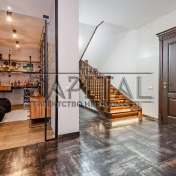 Оренда будинку 460м², Гатне
