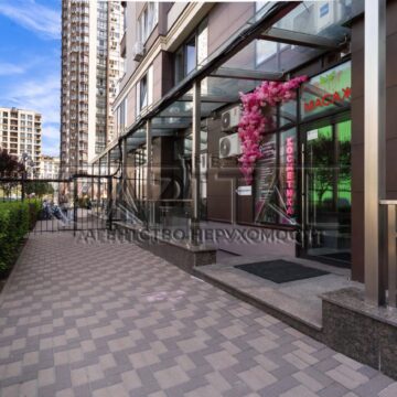 Продажа коммерческой недвижимости на ул. Вячеслава Чорновола, 109.7 м²