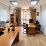 Оренда комерційної нерухомості по вул. Коновальця Євгена, 80 м² | 2