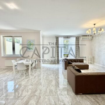 Оренда будинку 292м², 1 соток, Козин