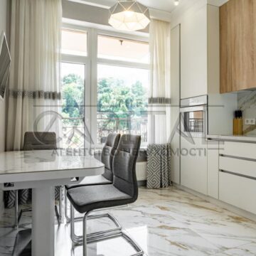 Продаж 2 кімн. квартири по вул. Михайла Бойчука 19-А