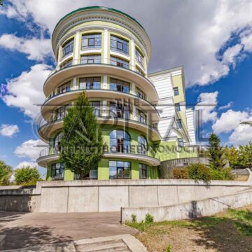 Продаж комерційної нерухомості по вул. Набережно-Печерська дорога, 4106 м²