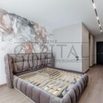 Продаж 4 кімн. квартири по вул. Маланюка Євгенія 8 | 9