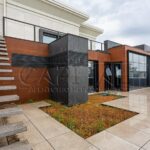Продаж 2 кімн. квартири по вул. Андрія Верхогляда | 1