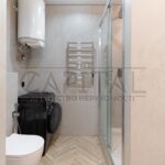 Продаж 3 кімн. квартири по вул. Дніпровська 15 | 18