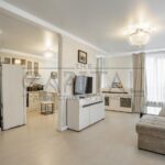 Оренда 2 кімн. квартири по вул. Зарічна 1В | 2