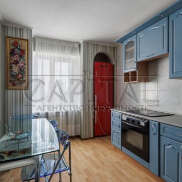 Продаж 2 кімн. квартири по вул. Коперника 14