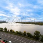 Продаж 2 кімн. квартири по вул. Дніпровська наб. 15Д | 15