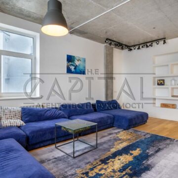 Rent 3-room apartment on Mykola Mikhnovsky Street 14-16
