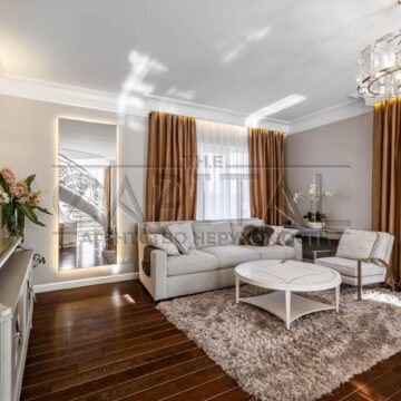 Оренда будинку 300м², 15 соток, Гатне