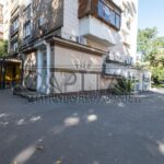 Commercial real estate for rent on Chokolivskyi St., 74.1 m² | 3